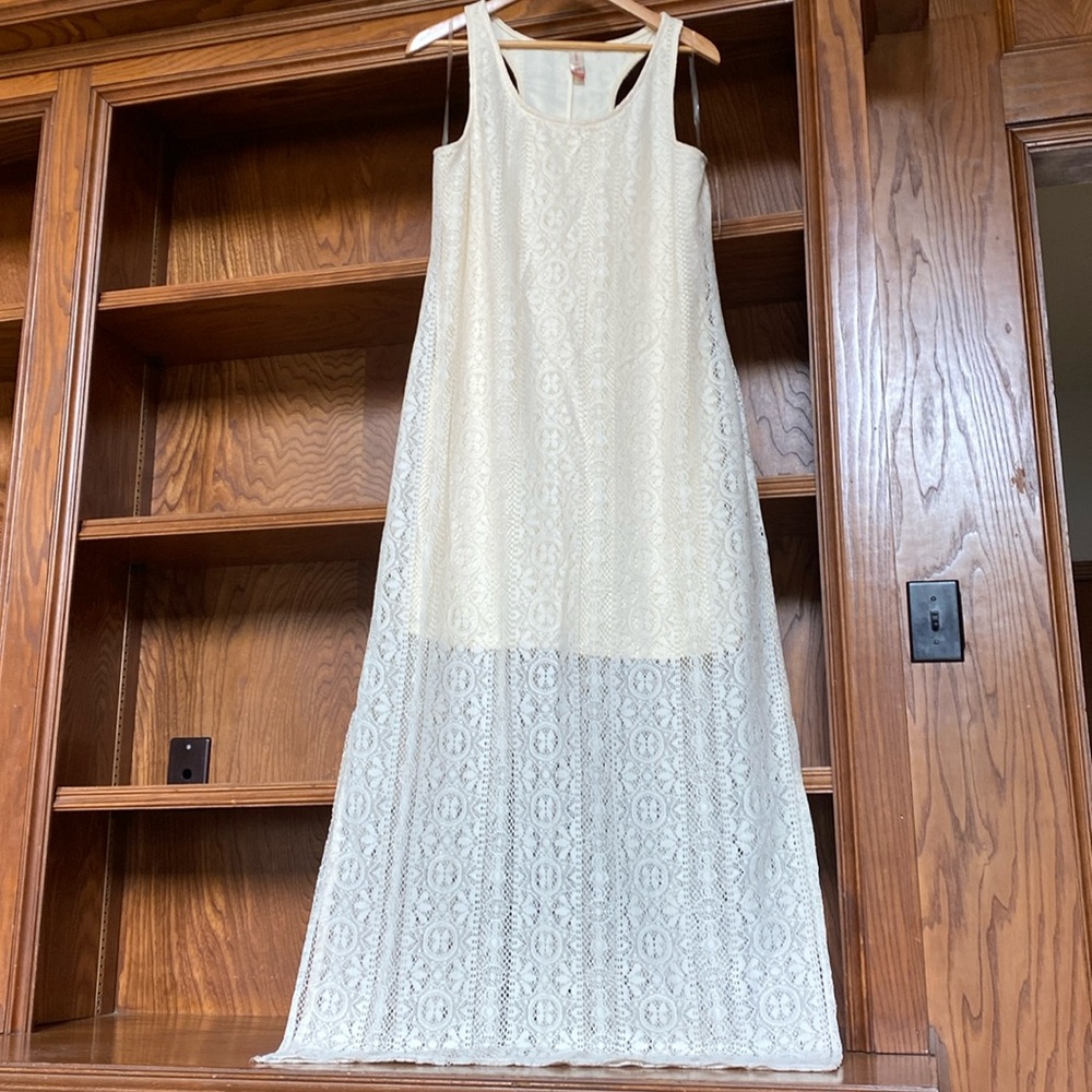 Elegant Cream Lace Maxi Dress